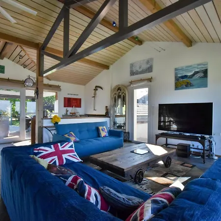 Vakantiehuis Spacieuse Avec Terrasse Et Jardin, Animaux Et Parking Admis - Fr-1-498-19 *